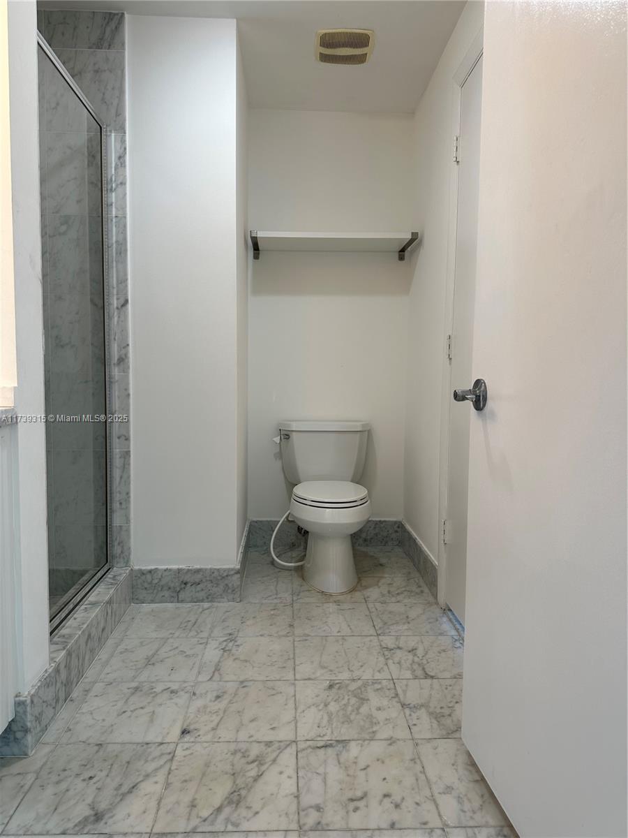 253 NE 2nd St # 2601