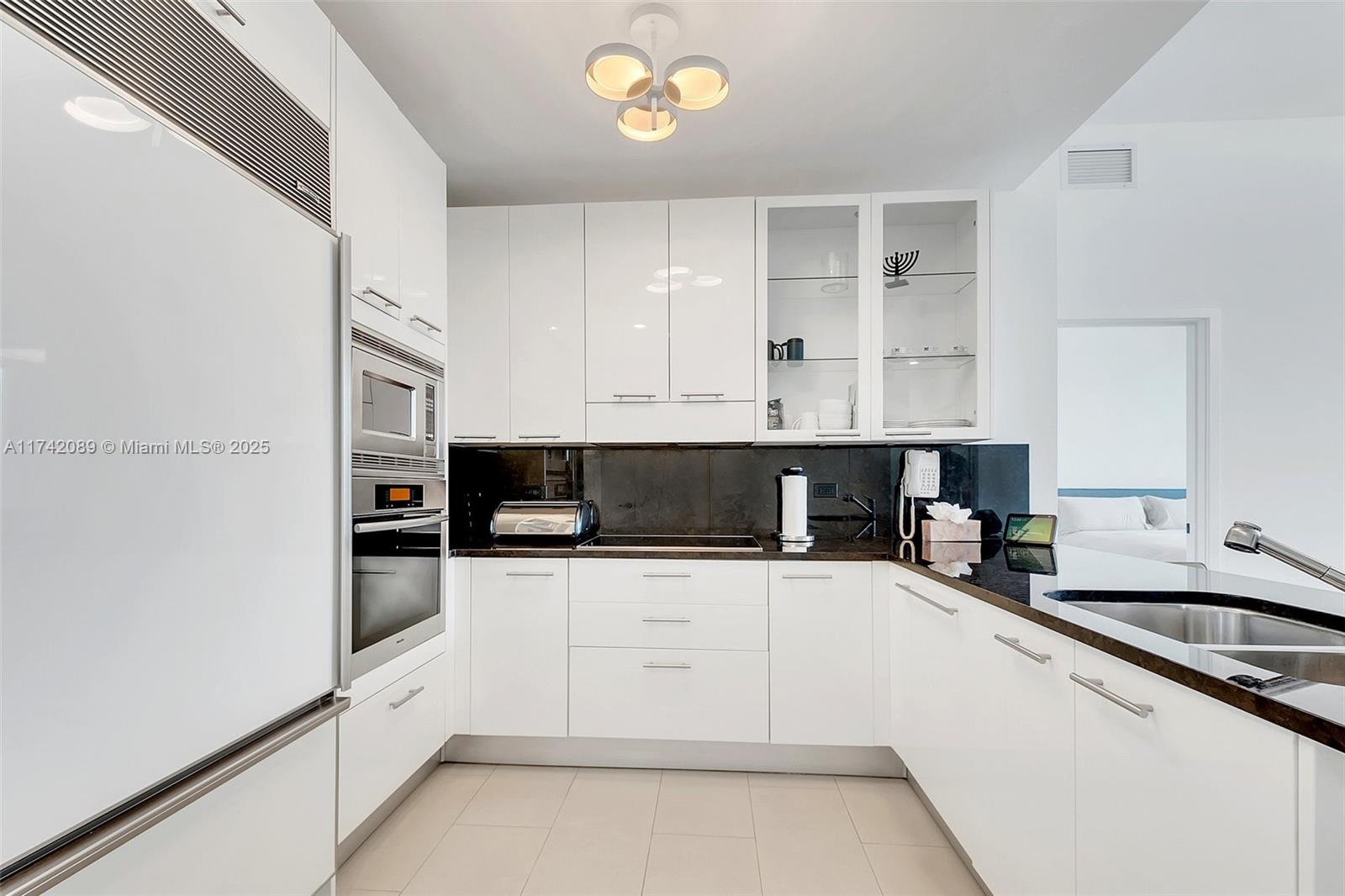 6799 Collins Ave # 312