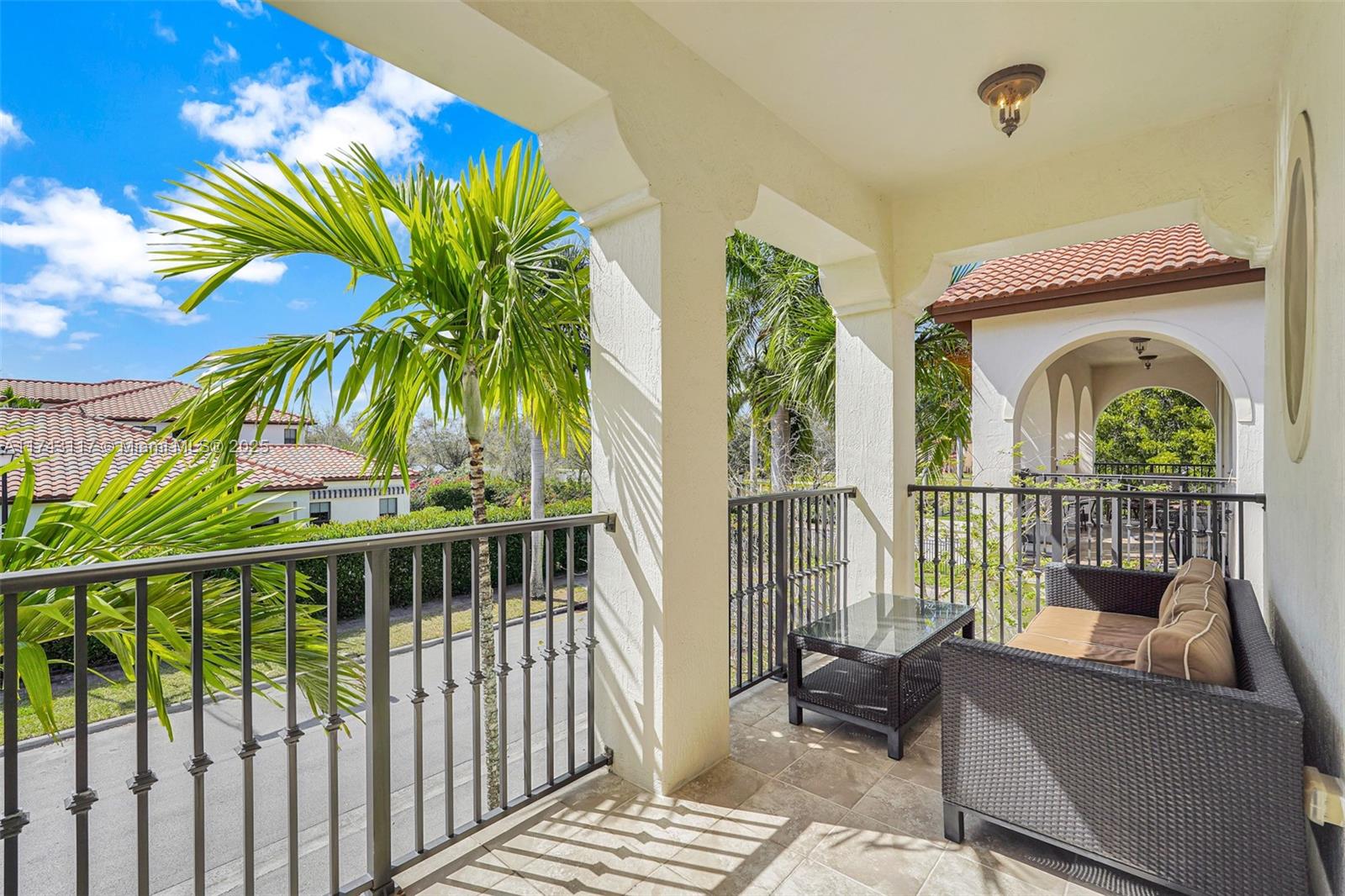 8395 NW 38th St