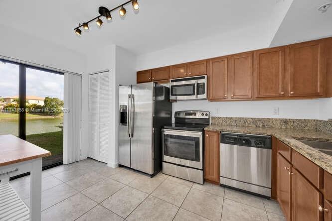 22301 SW 88th Pl # 3 Unit: 104-3