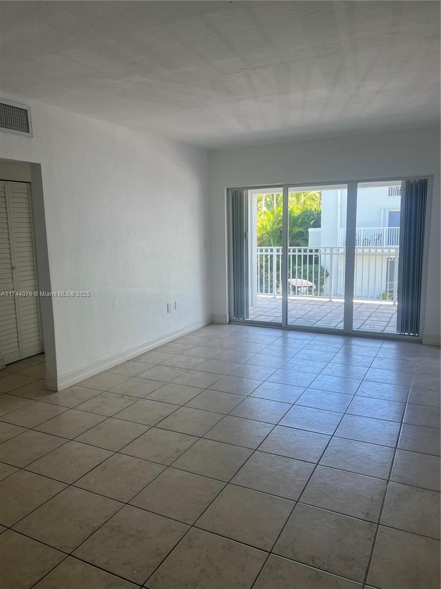 290 Sunrise Dr # C Unit: 2-C
