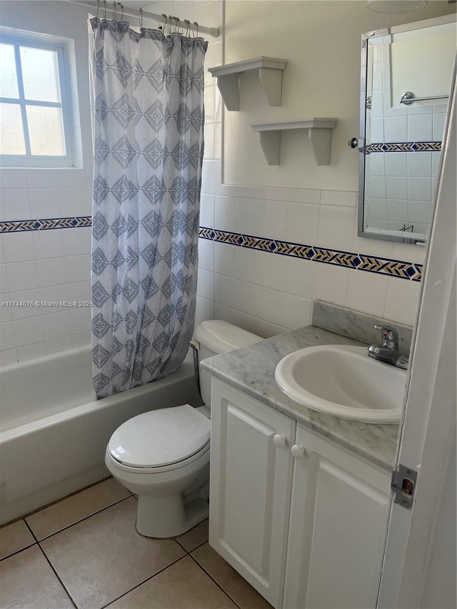 290 Sunrise Dr # C Unit: 2-C