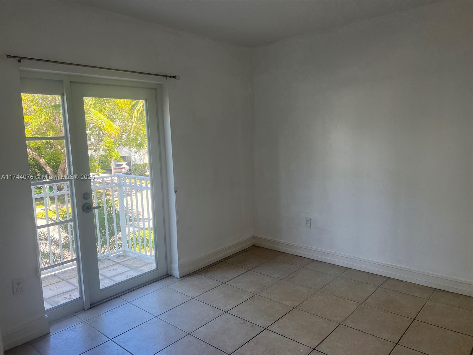 290 Sunrise Dr # C Unit: 2-C