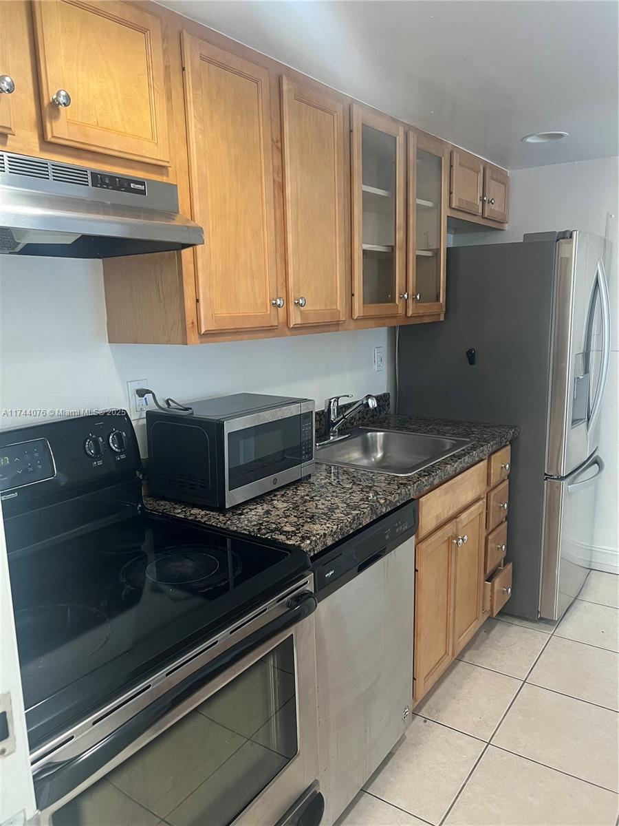 290 Sunrise Dr # C Unit: 2-C