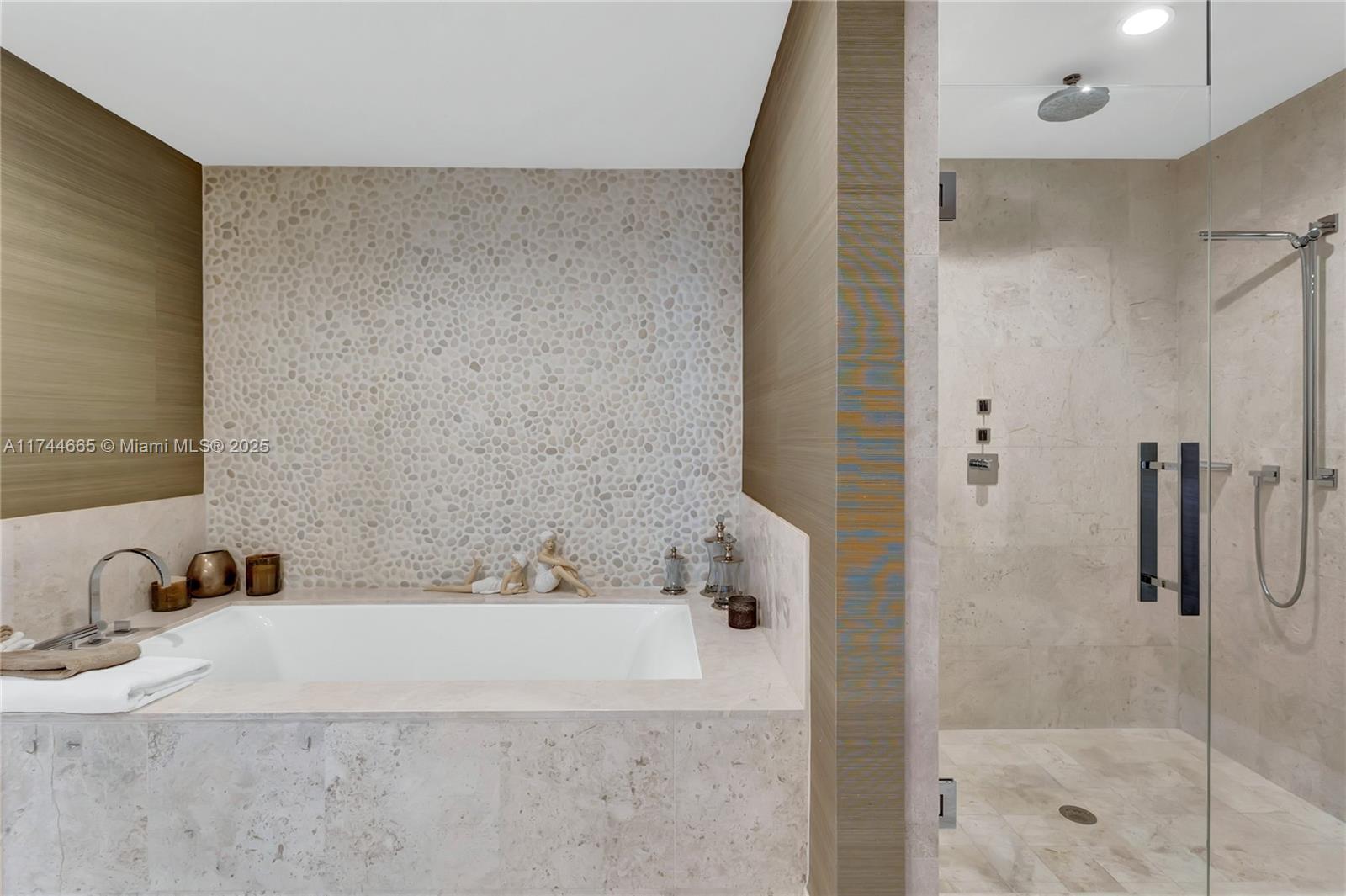 17121 Collins Ave # 3708