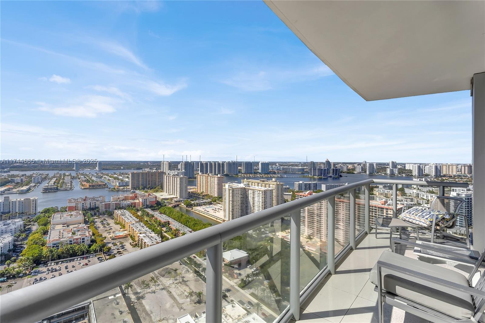 17121 Collins Ave # 3708