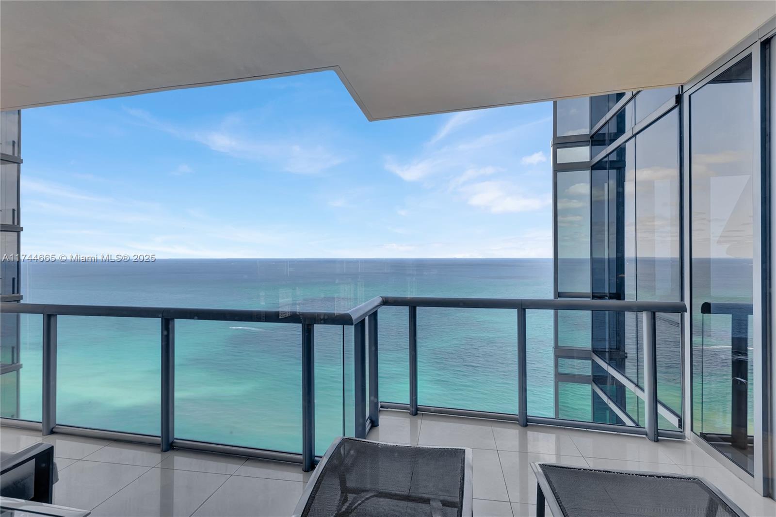 17121 Collins Ave # 3708