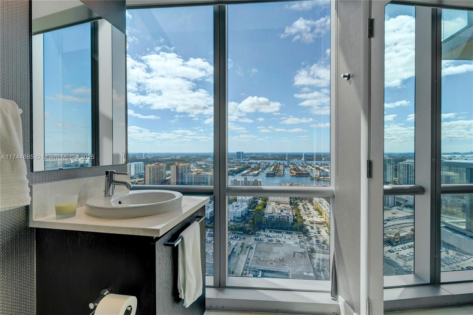 17121 Collins Ave # 3708