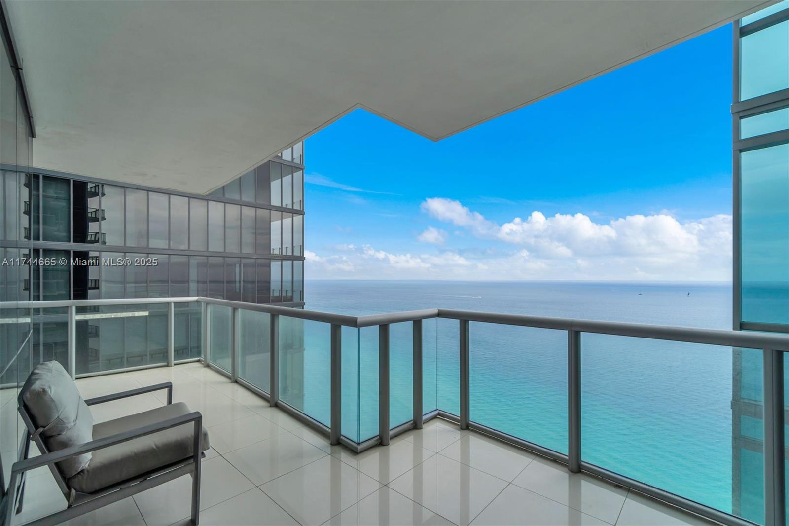 17121 Collins Ave # 3708