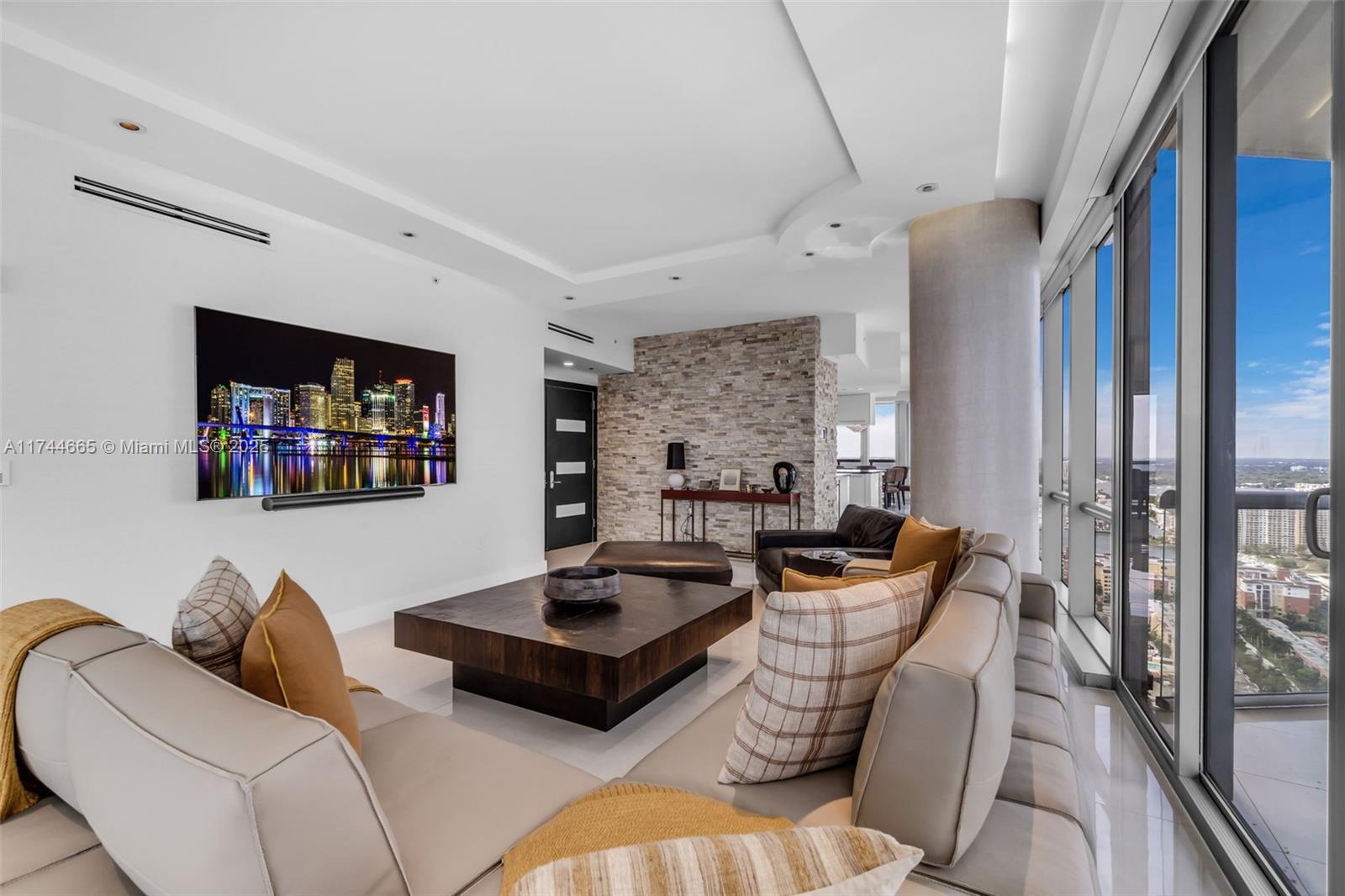 17121 Collins Ave # 3708