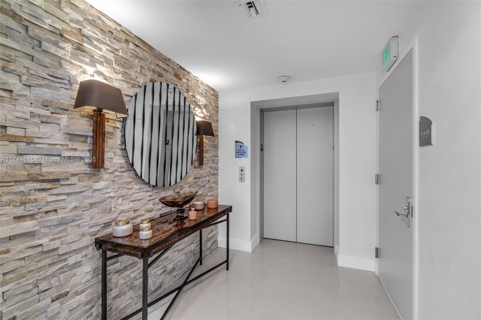 17121 Collins Ave # 3708