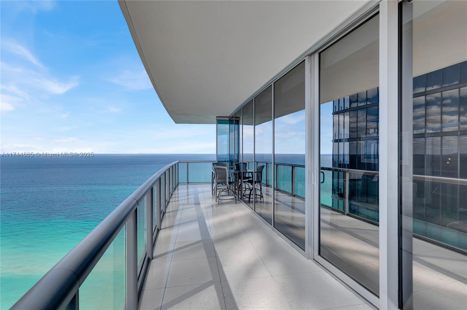 17121 Collins Ave # 3708