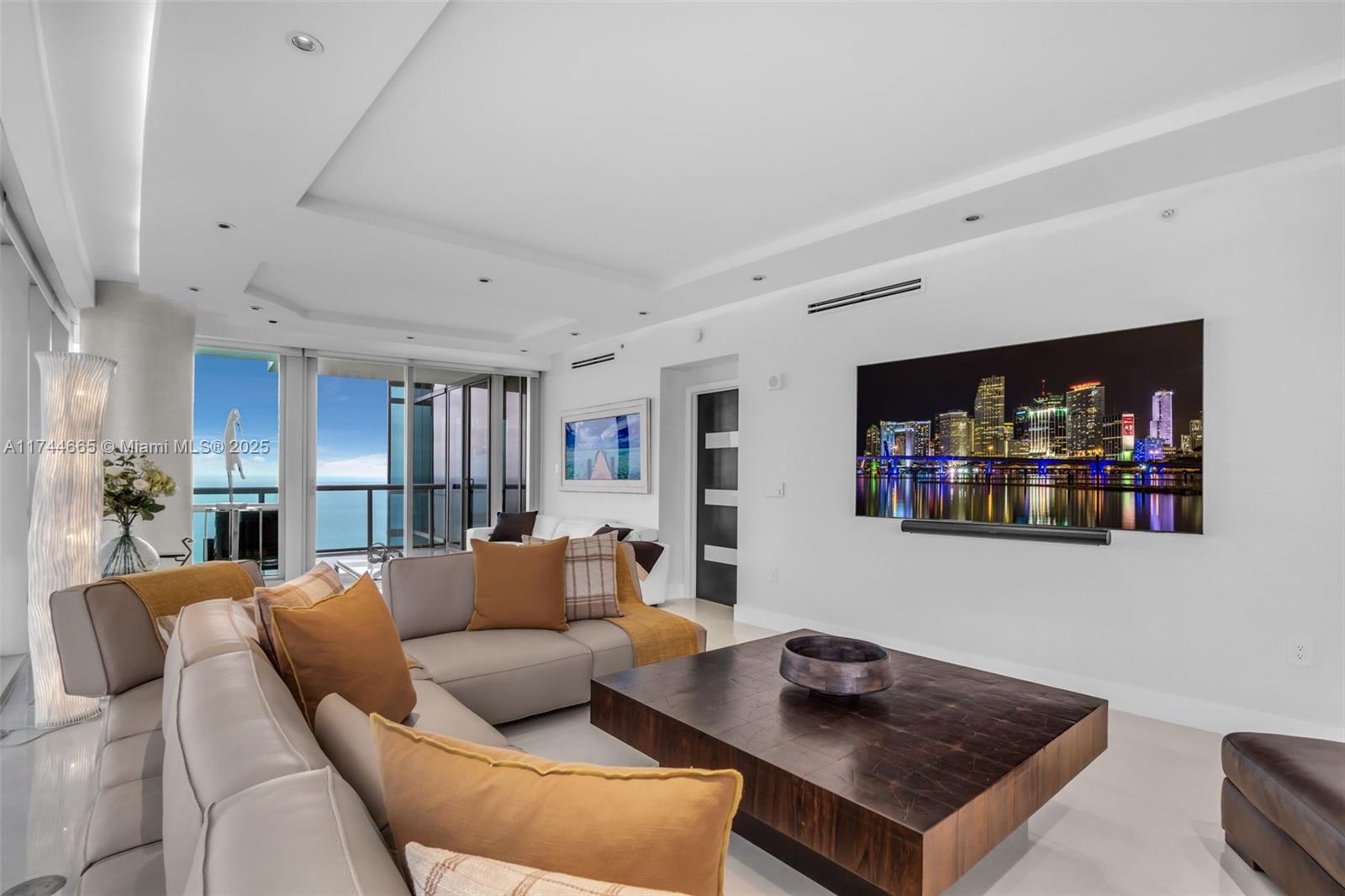 17121 Collins Ave # 3708