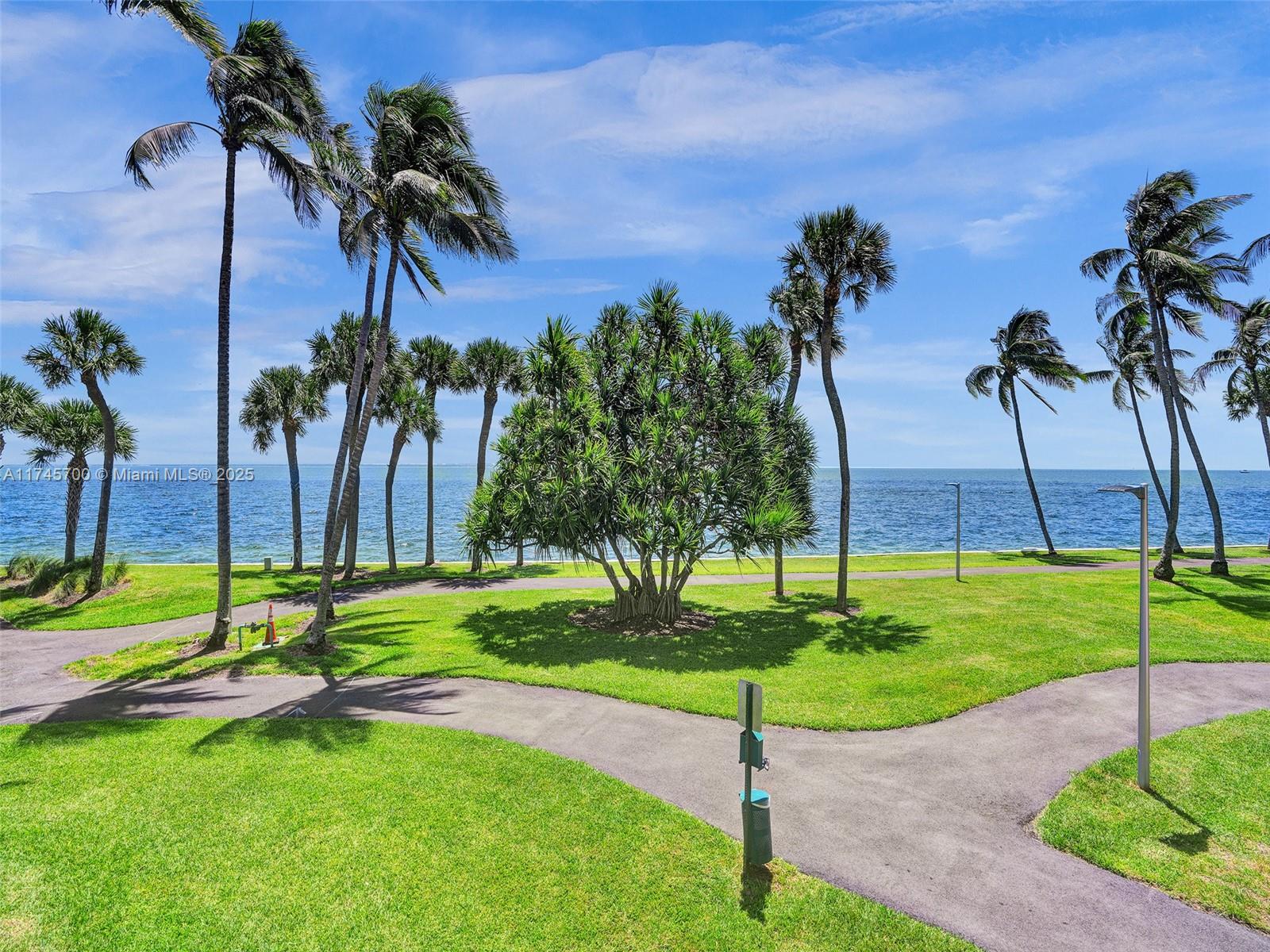 3 Grove Isle Dr Unit: CPH07