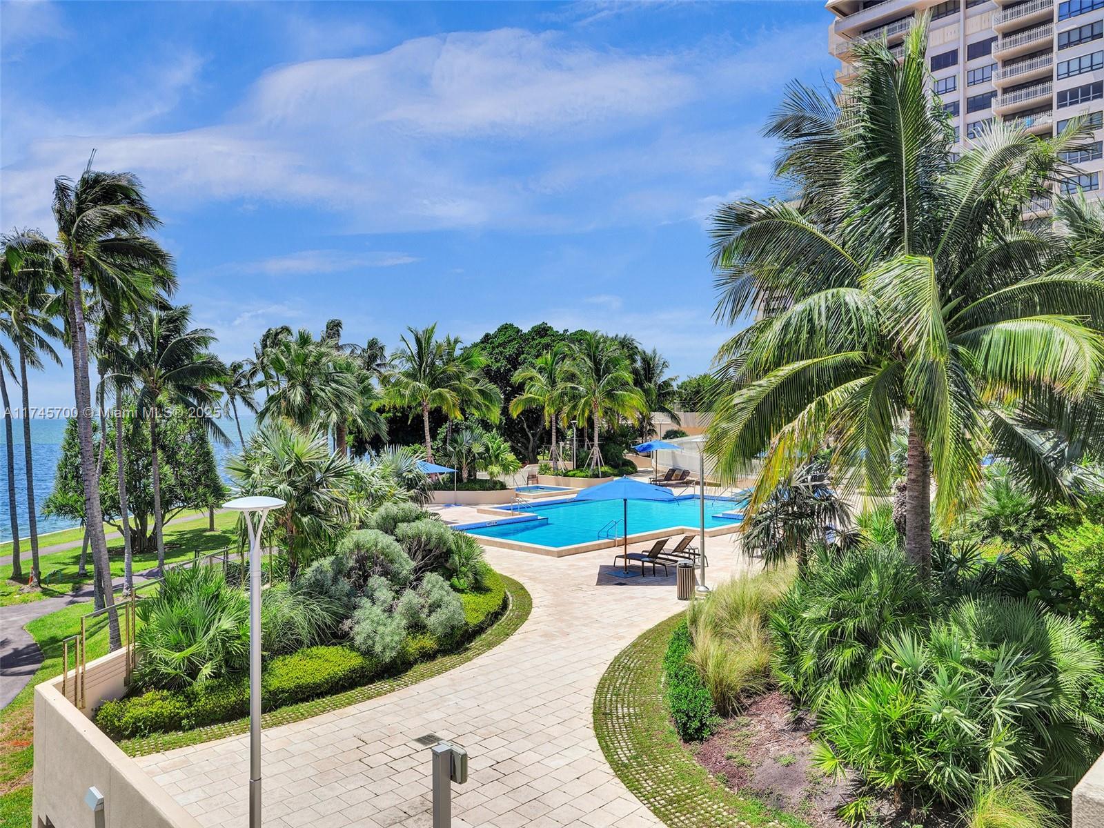 3 Grove Isle Dr Unit: CPH07