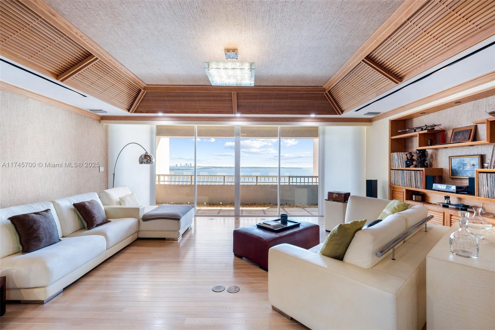 3 Grove Isle Dr Unit: CPH07