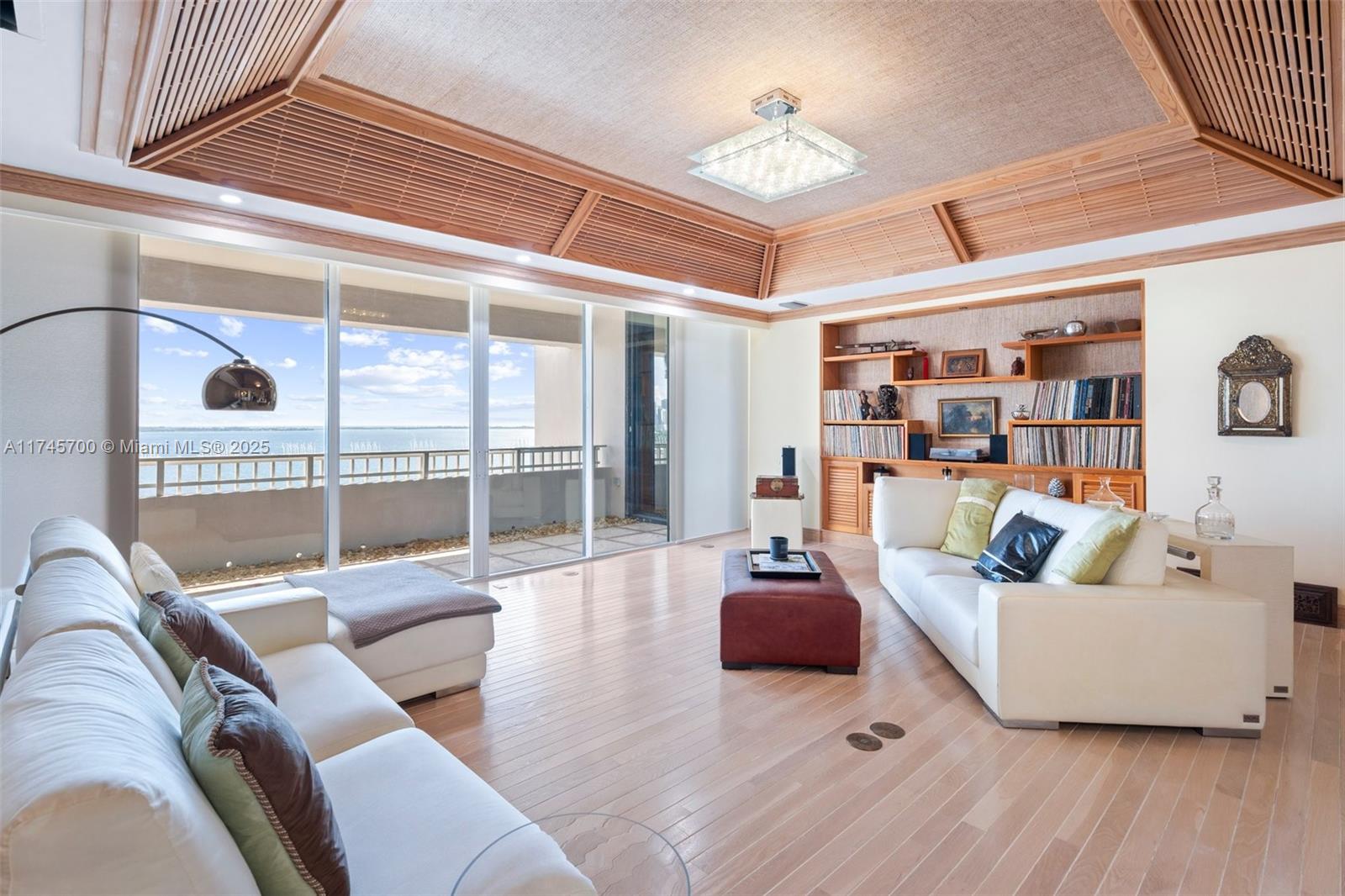 3 Grove Isle Dr Unit: CPH07