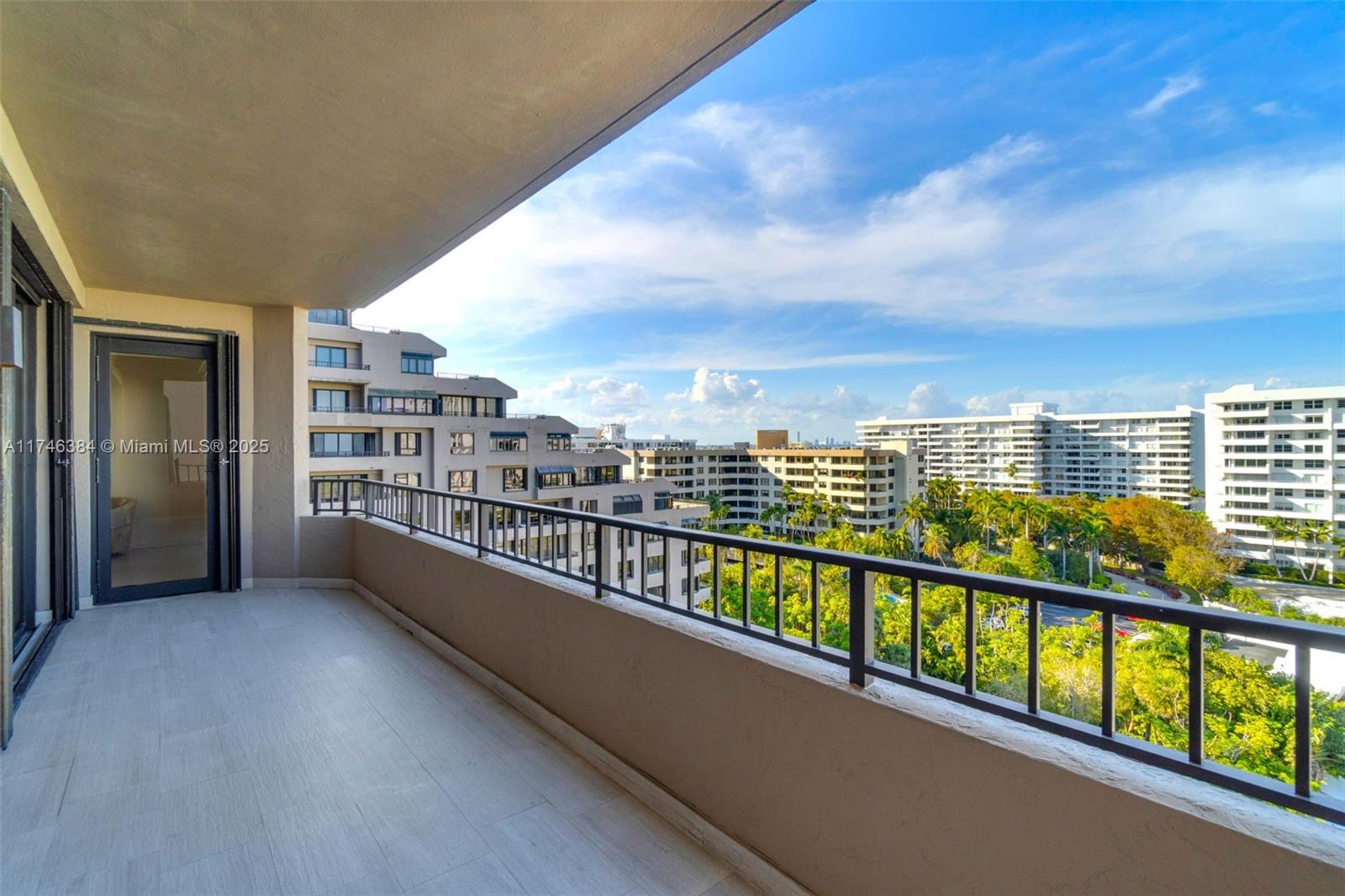 251 Crandon Blvd # 829