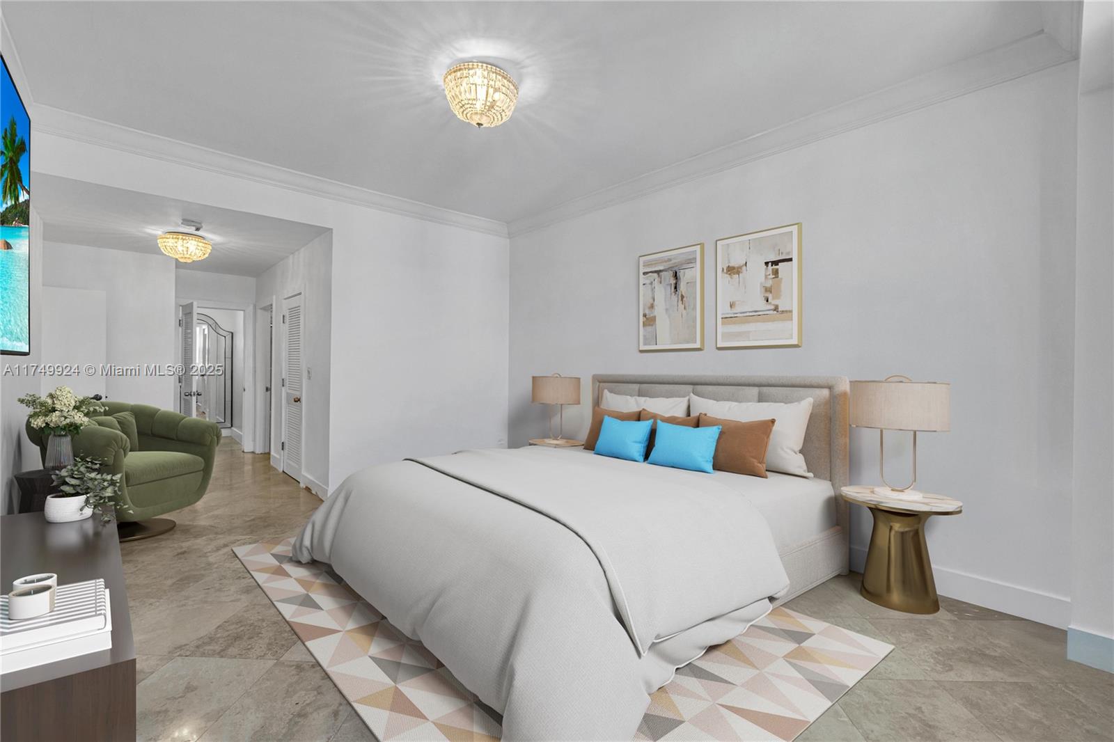 2301 Collins Ave Unit: PH18