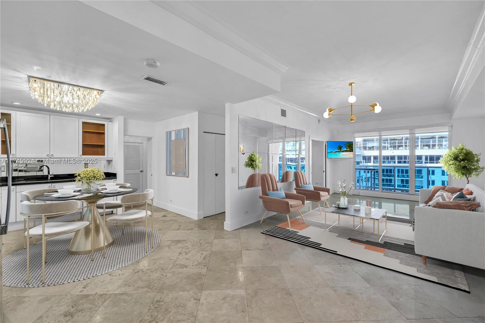 2301 Collins Ave Unit: PH18
