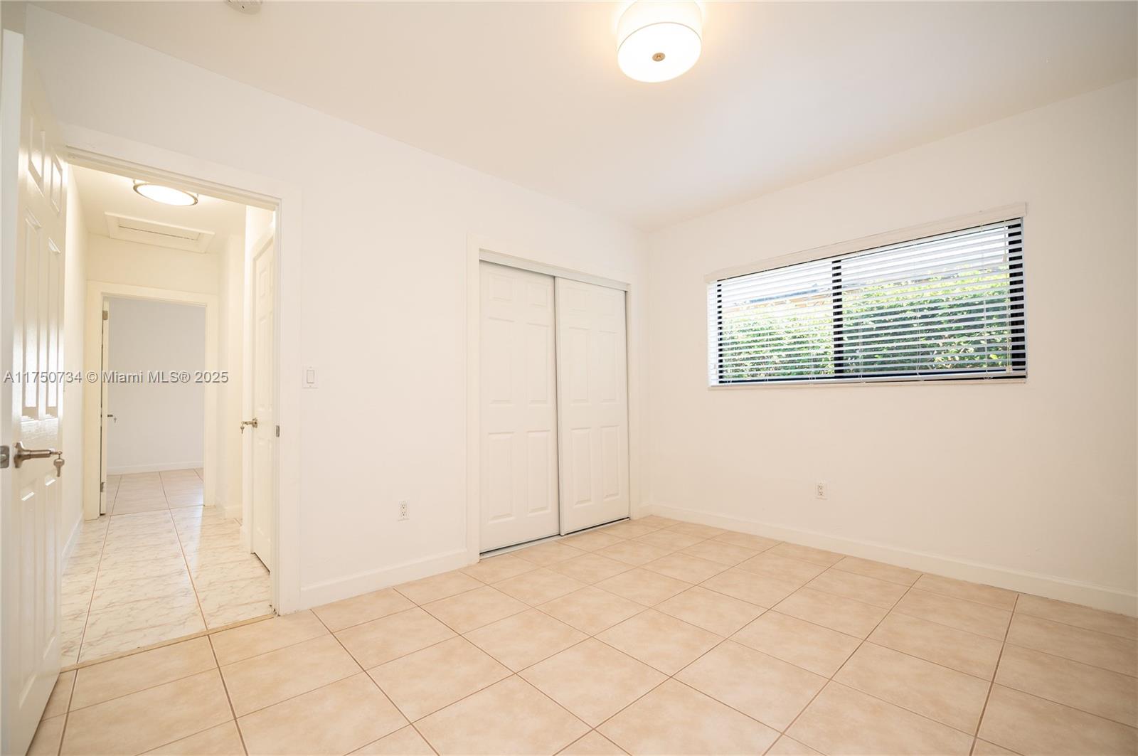 2340 SW 16 St