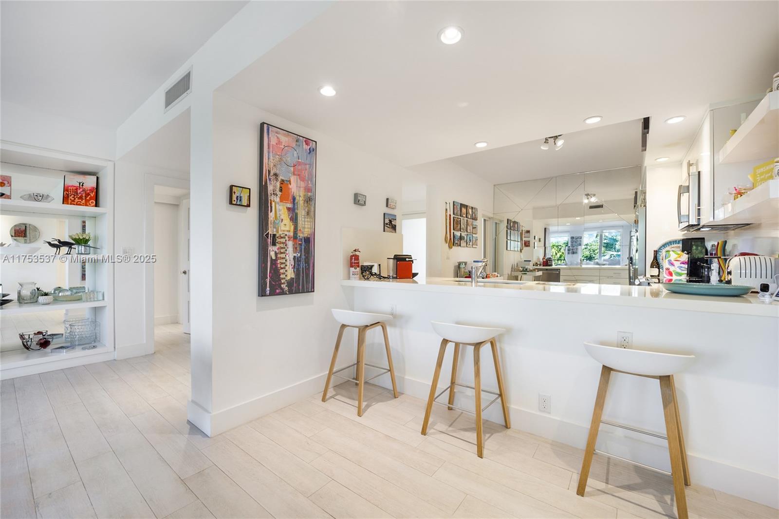 101 Crandon Blvd # 271