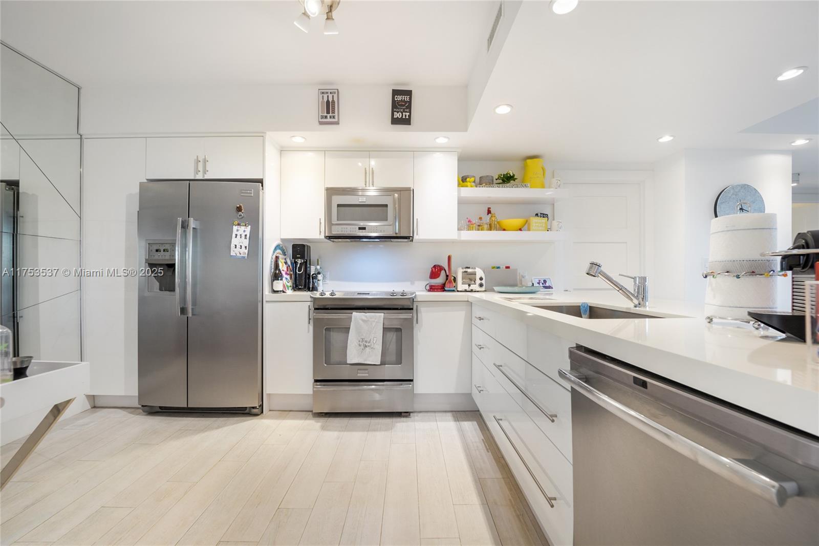 101 Crandon Blvd # 271