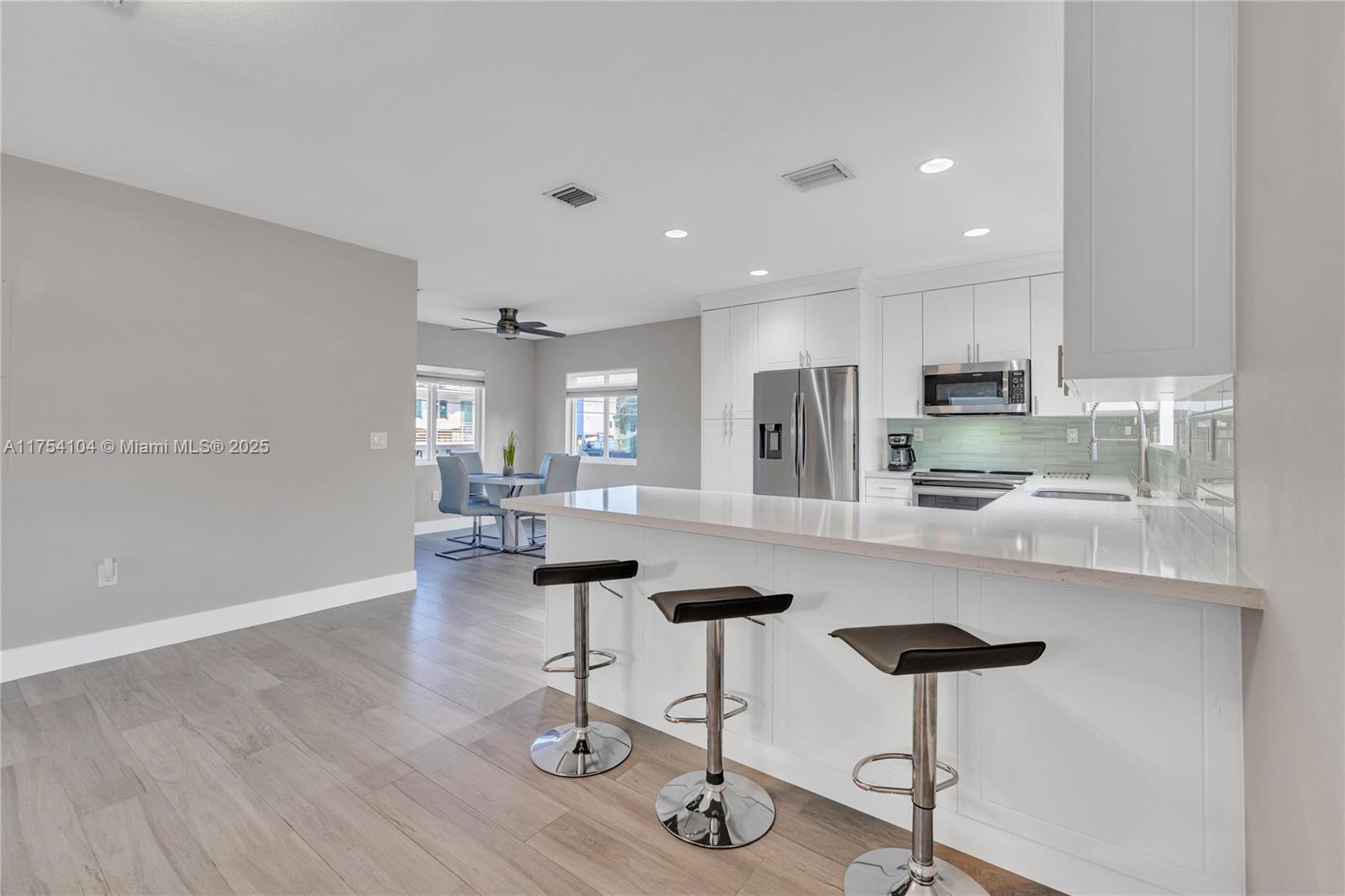 9 Gulf Dr