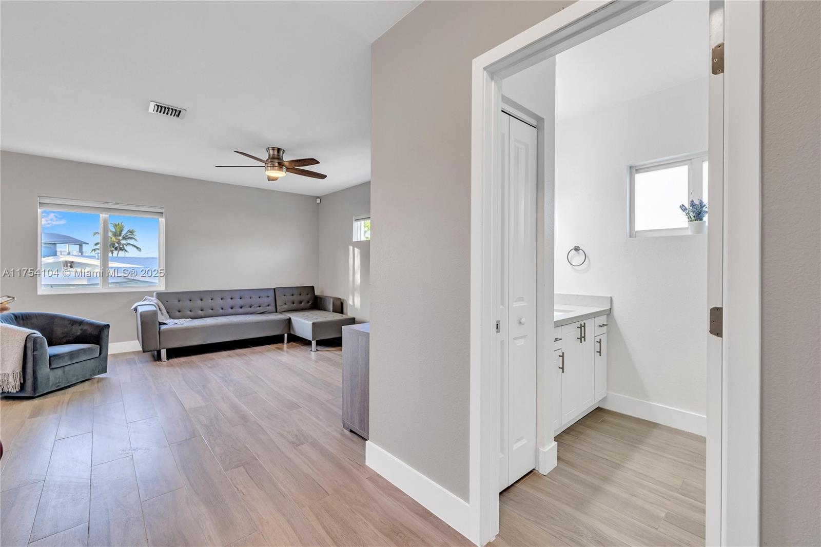 9 Gulf Dr