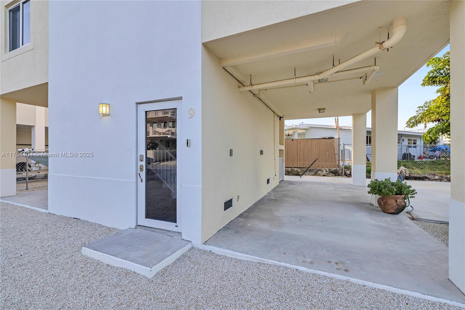 9 Gulf Dr