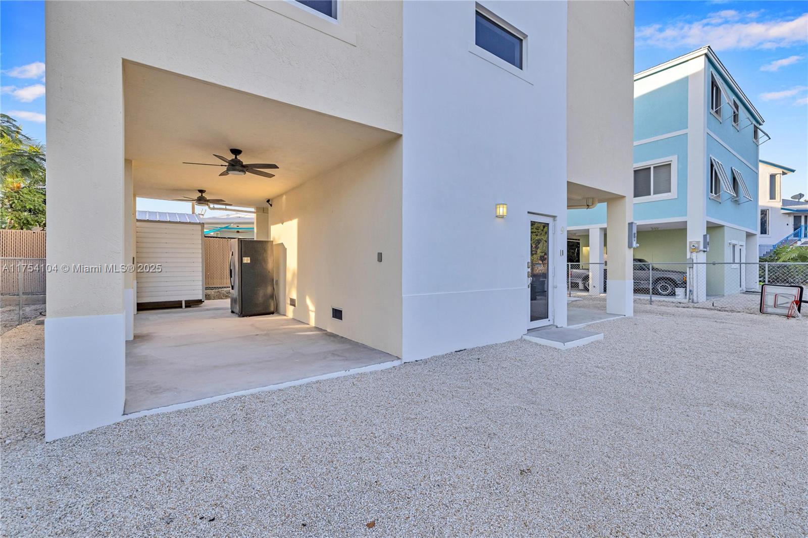 9 Gulf Dr