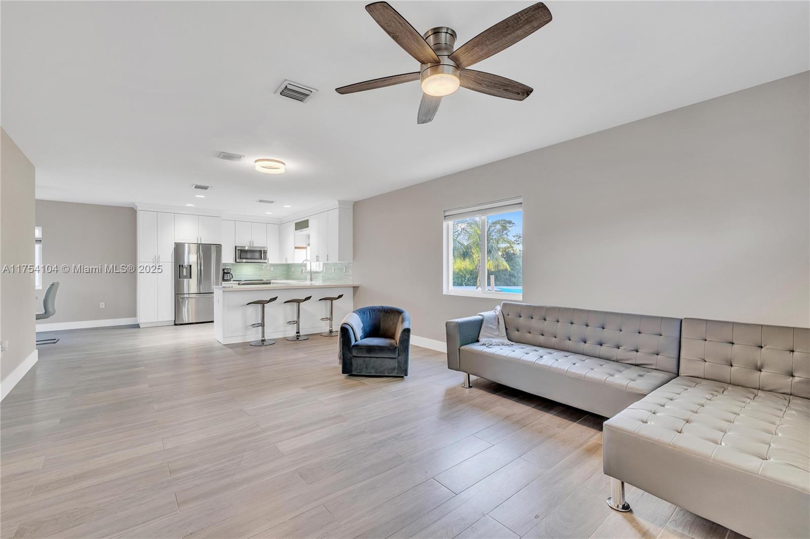 9 Gulf Dr