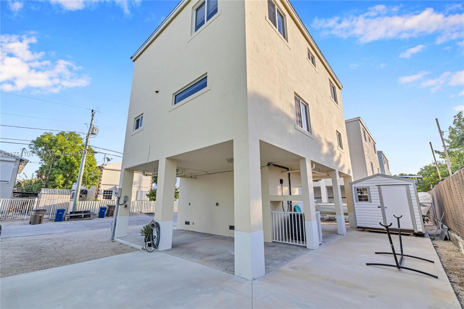 9 Gulf Dr
