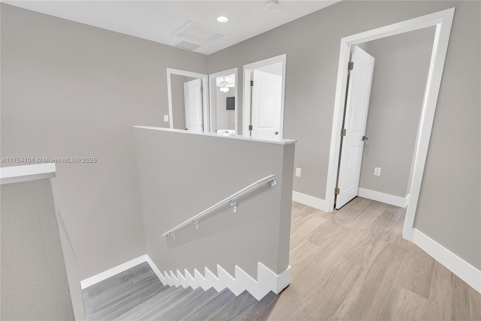 9 Gulf Dr