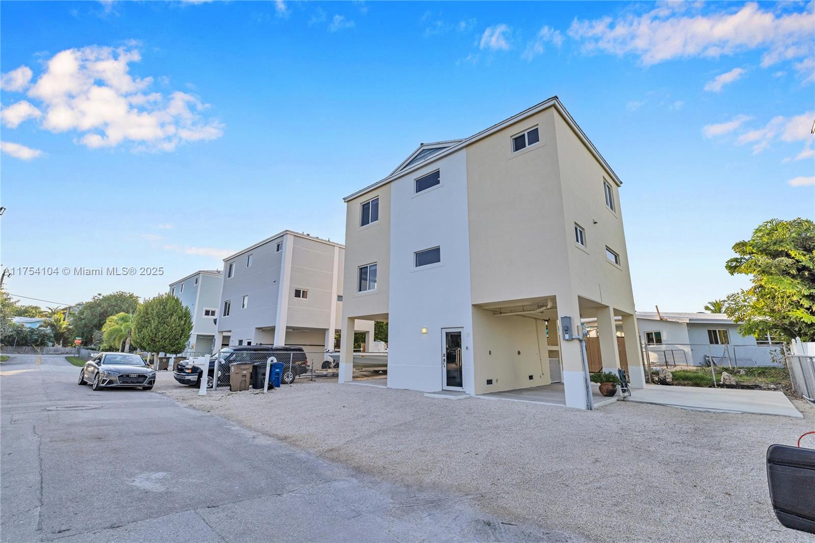 9 Gulf Dr
