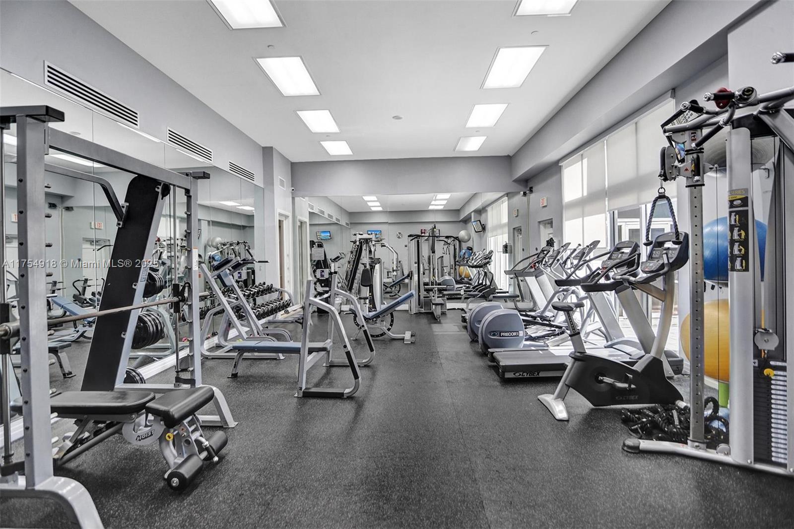 6917 COLLINS AVE # 1 Unit: PH 1