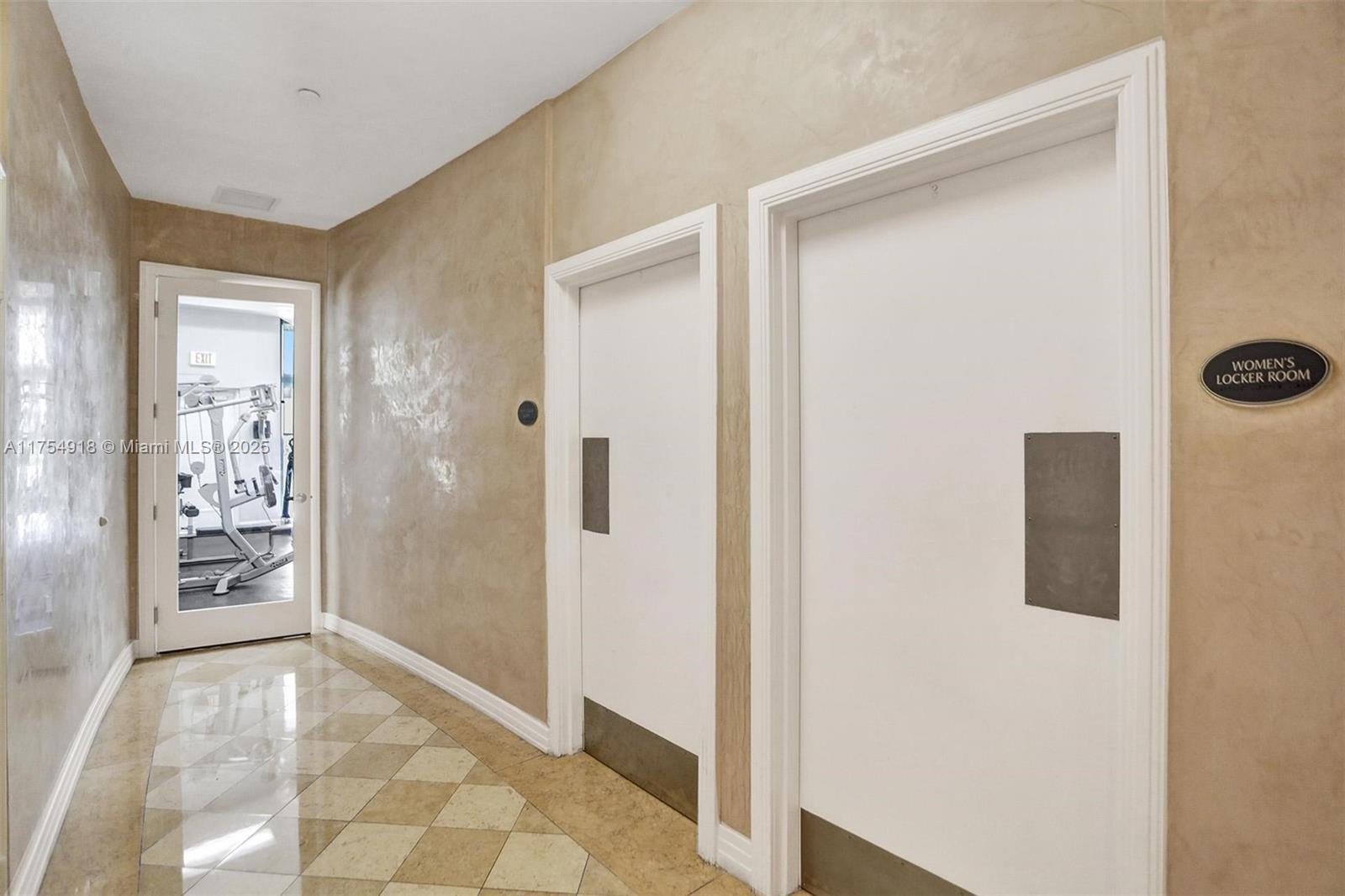 6917 COLLINS AVE # 1 Unit: PH 1