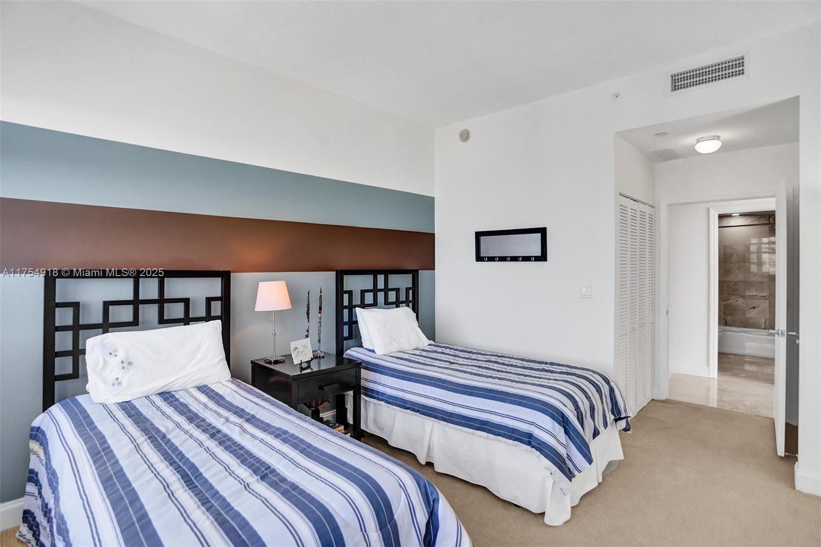 6917 COLLINS AVE # 1 Unit: PH 1