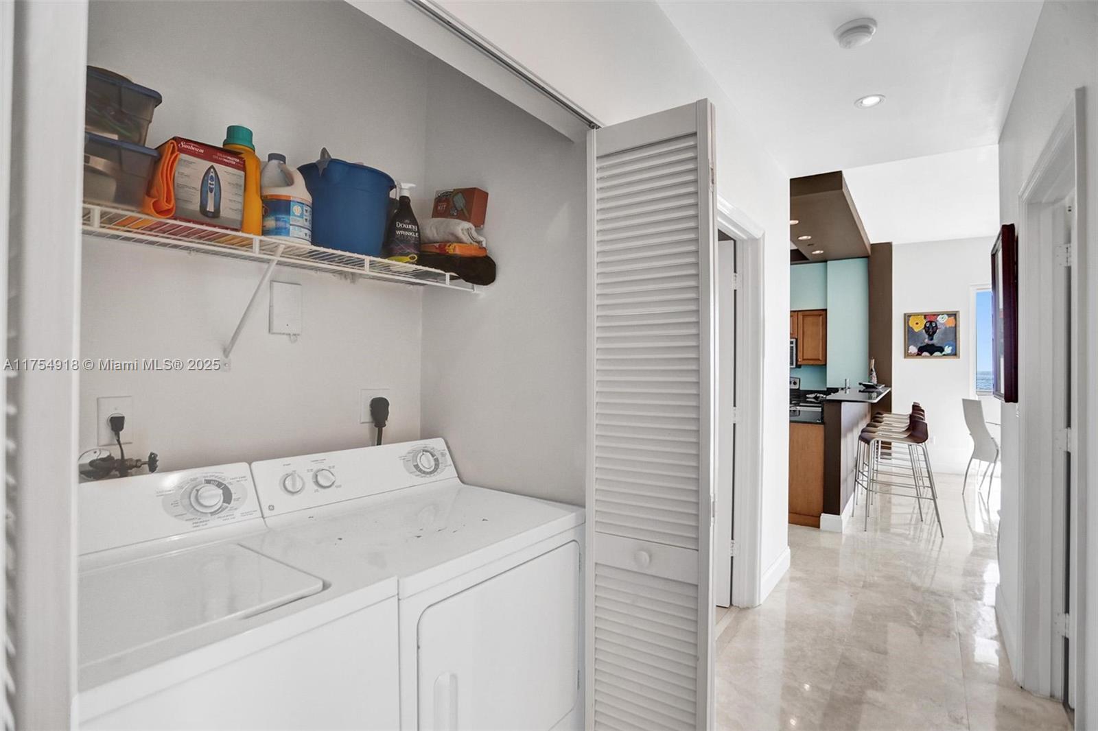 6917 COLLINS AVE # 1 Unit: PH 1