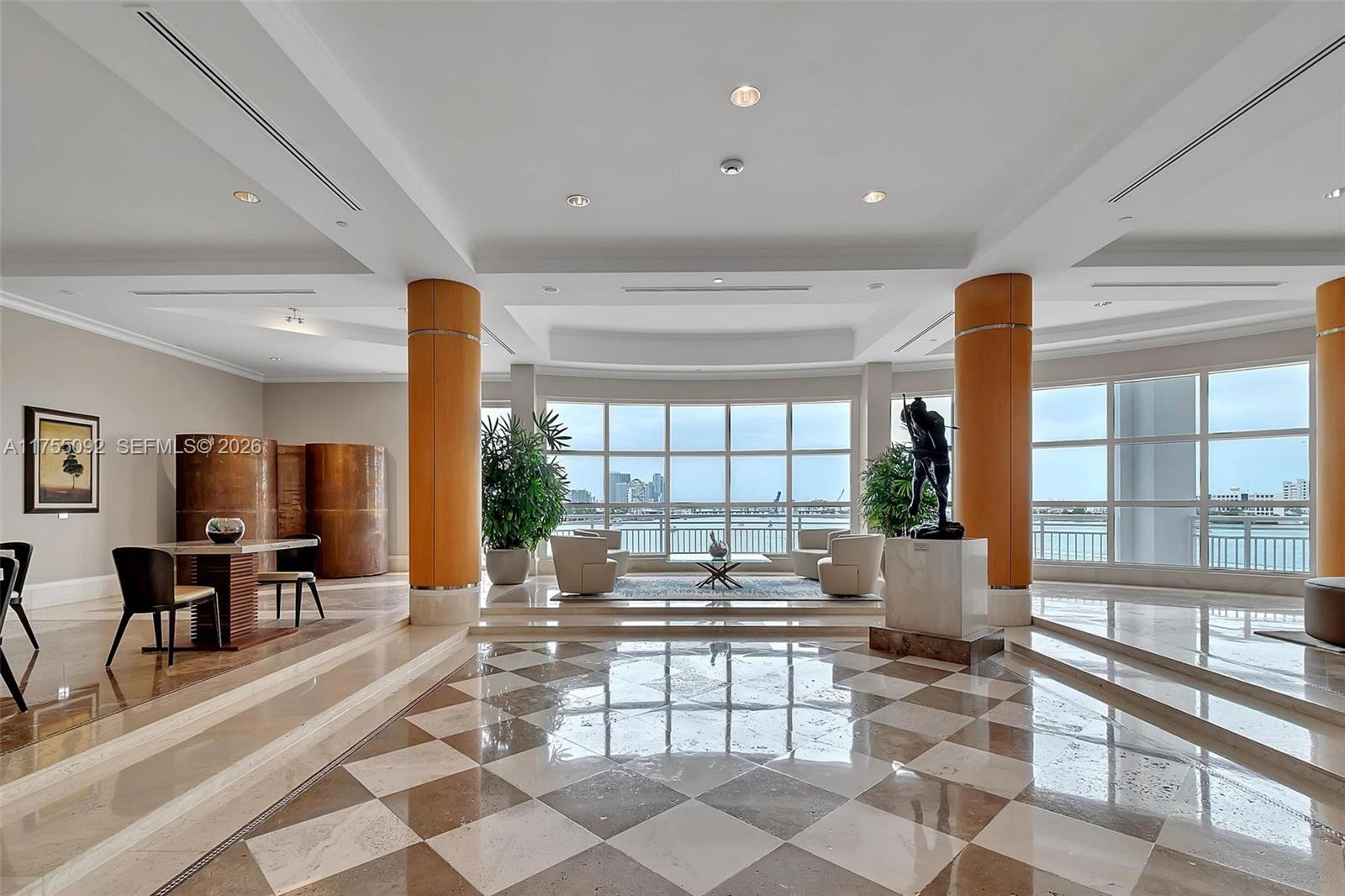848 Brickell Key Dr # 4002