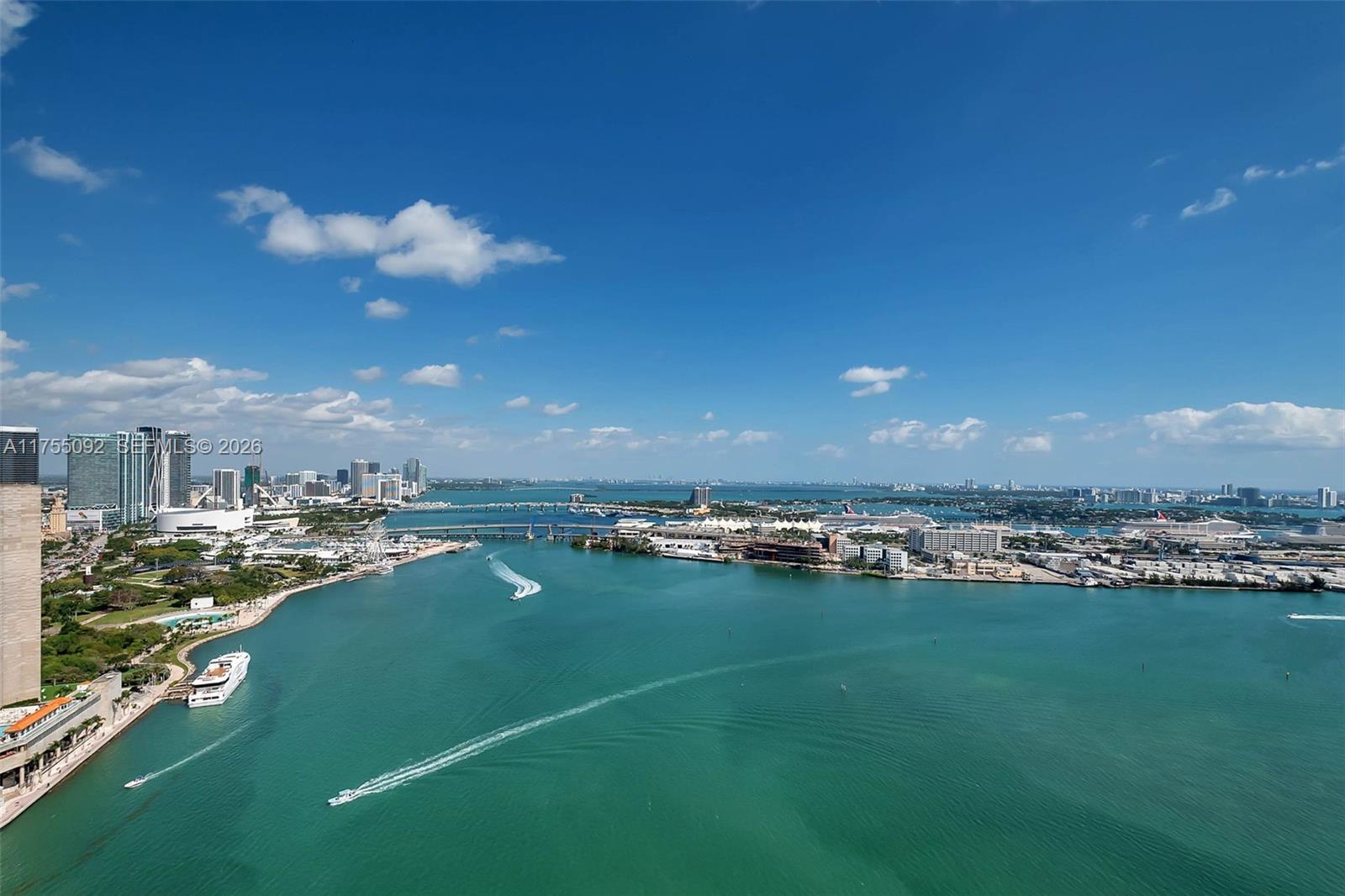 848 Brickell Key Dr # 4002