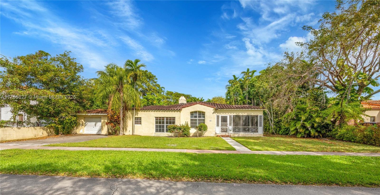 737 Minorca Ave