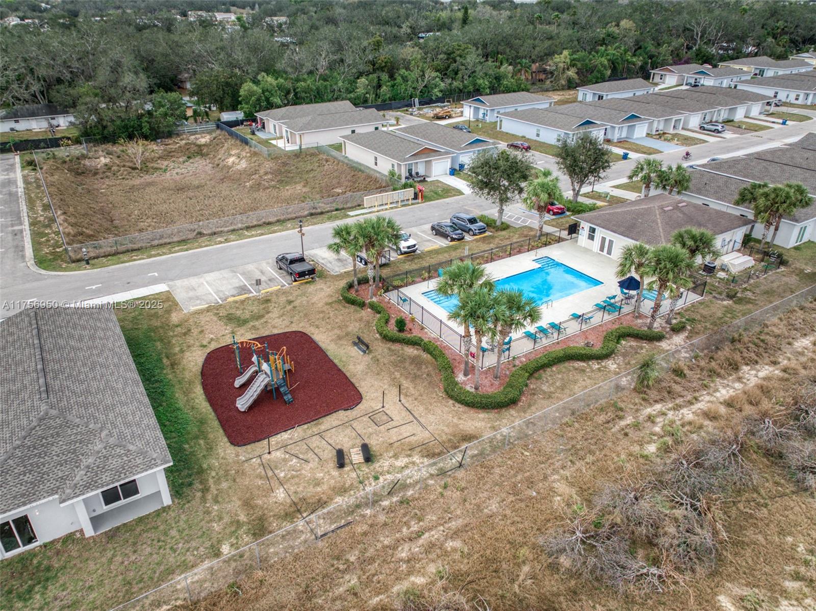 1524 Las Villas Blvd