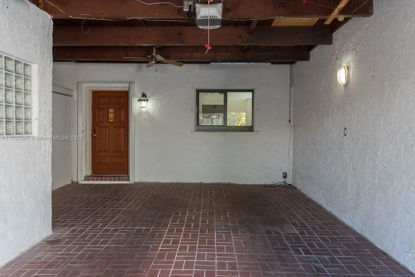 9040 SW 62 TE # 3E