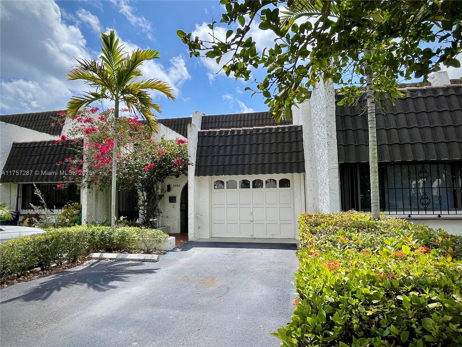 9040 SW 62 TE # 3E
