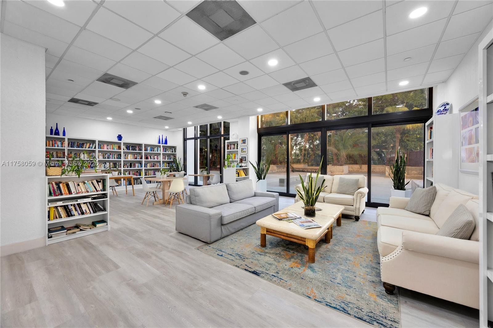 1450 Brickell Bay Dr # 504