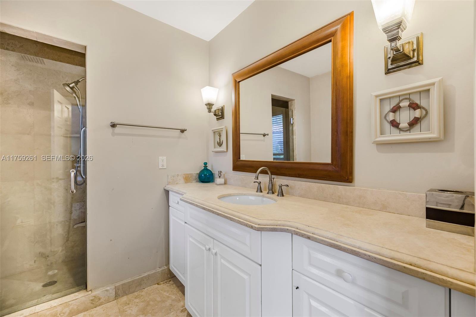 1117 Bella Vista Ave