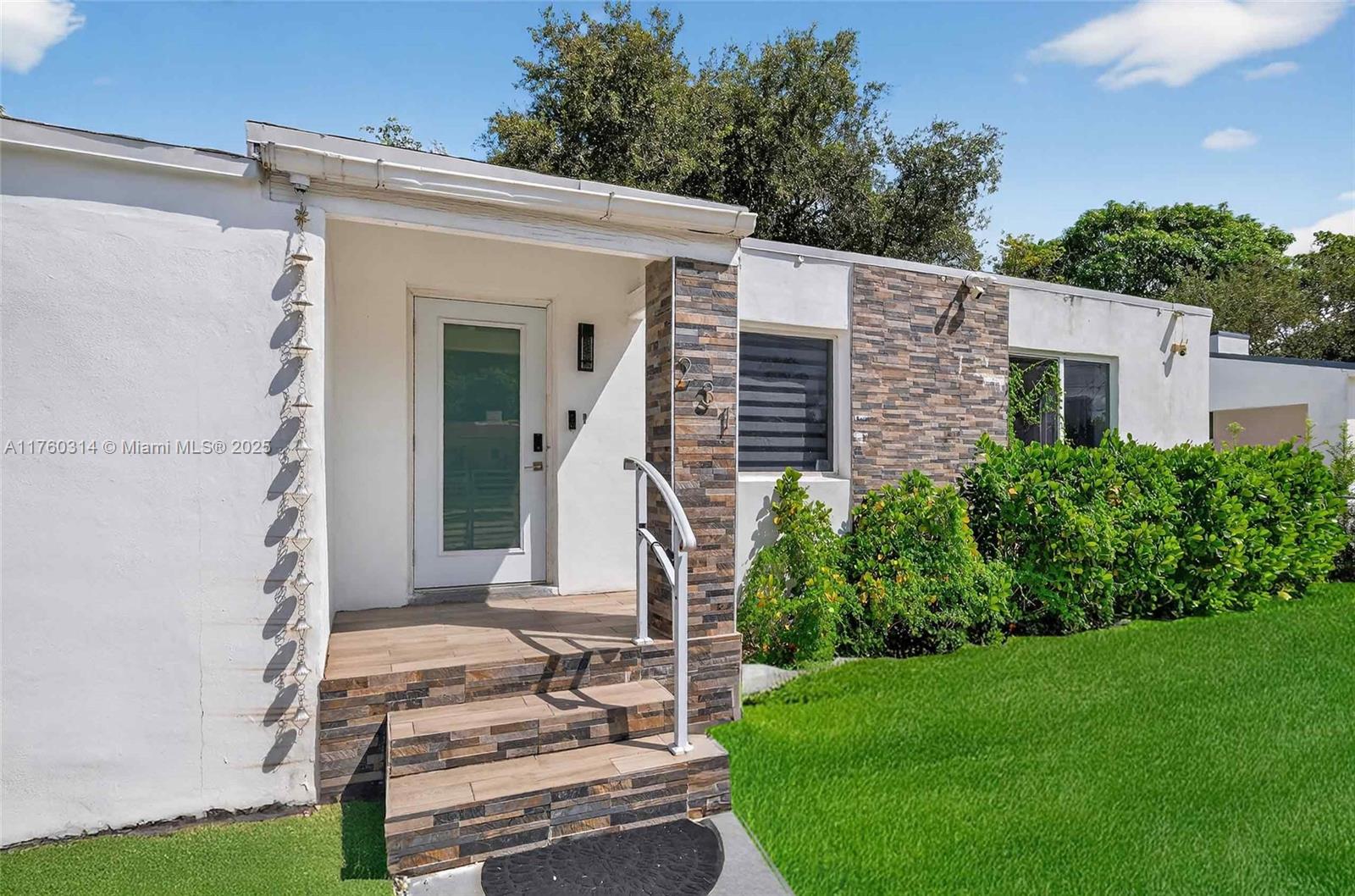 231 NW 44th St