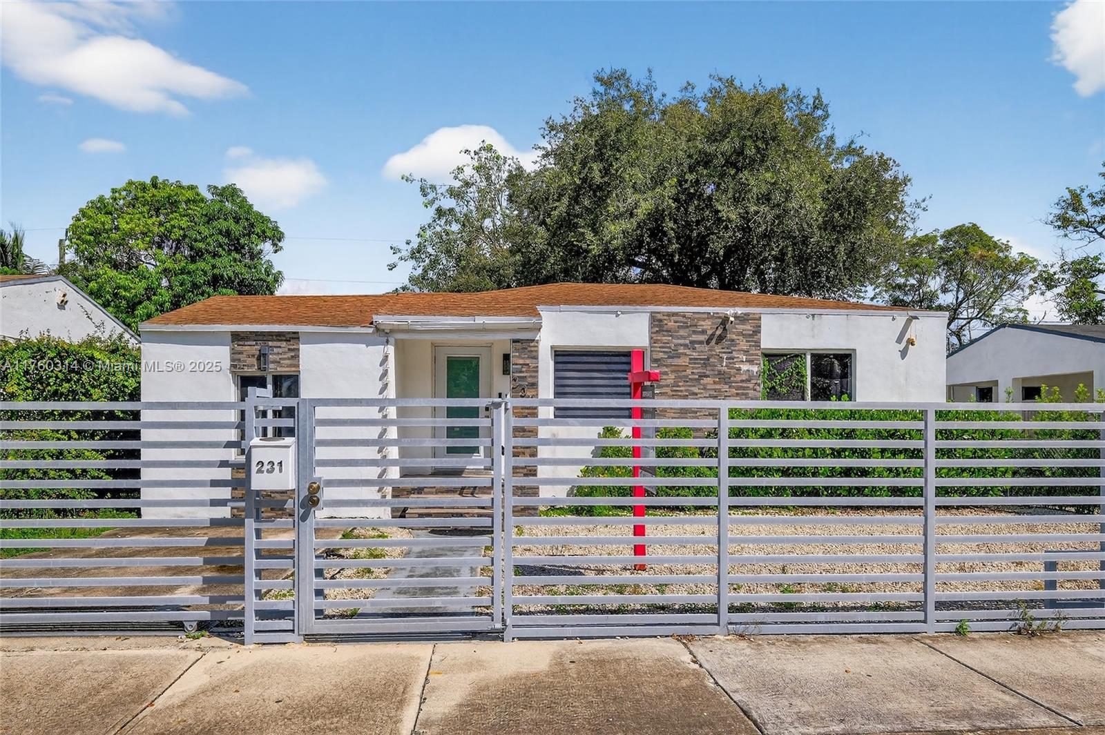 231 NW 44th St
