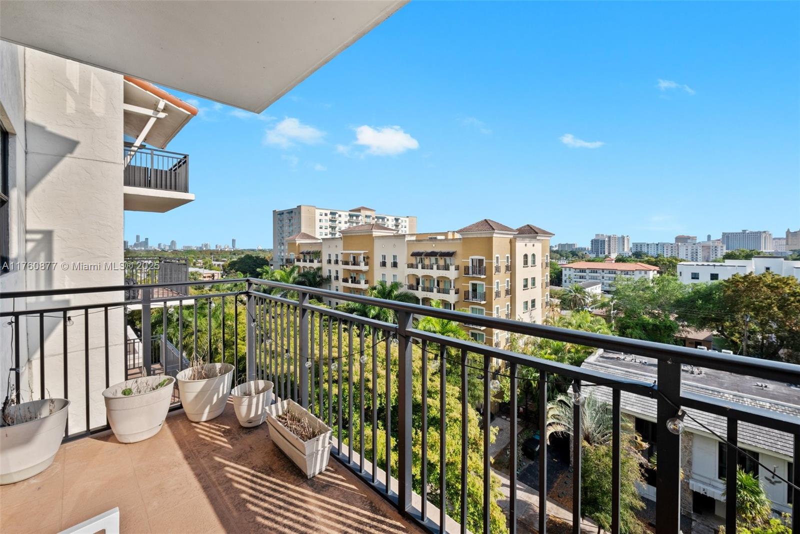 888 S DOUGLAS RD # 602